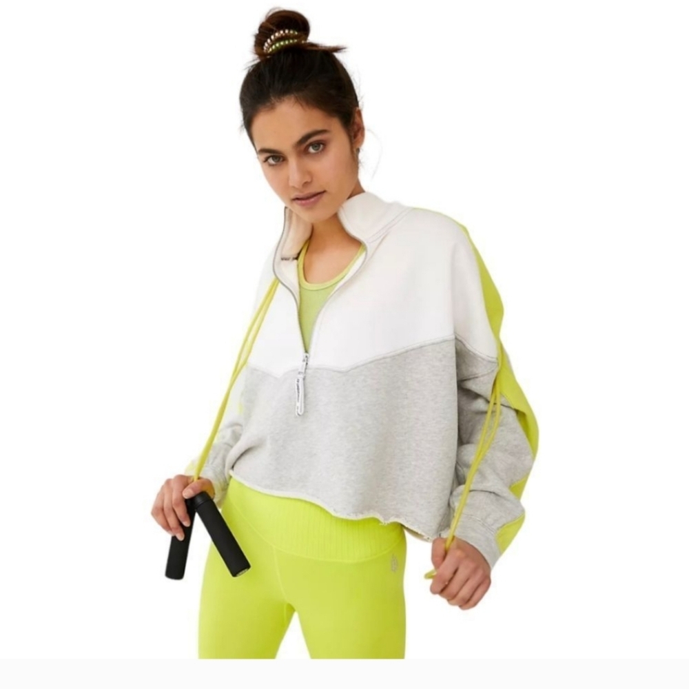 NWT Women's Gray and White Half-Zip Free People Sweatshirt